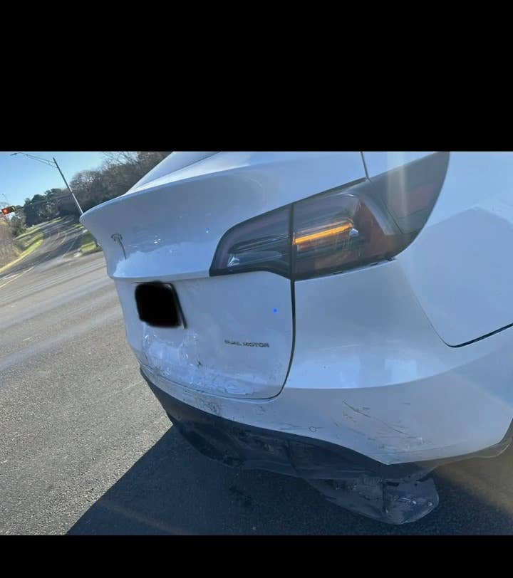 Tesla Model Y vs Hyundai Elantra: Engineering or Physics Behind ...