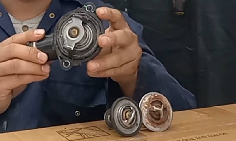 Bad Thermostat Symptoms: How to Detect and Fix Engine Issues - AxleAddict