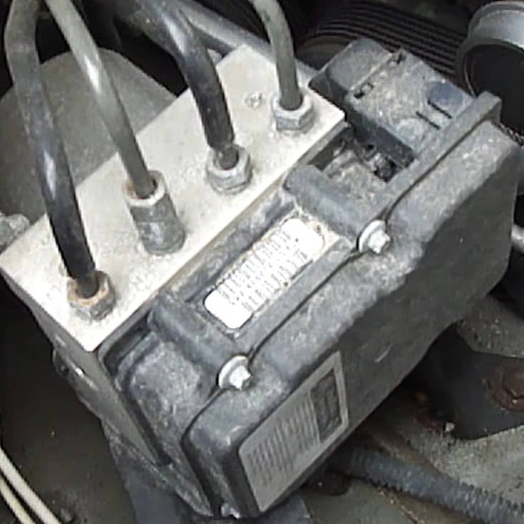 How to Turn Off ABS Light by Fixing the Real Issue - AxleAddict