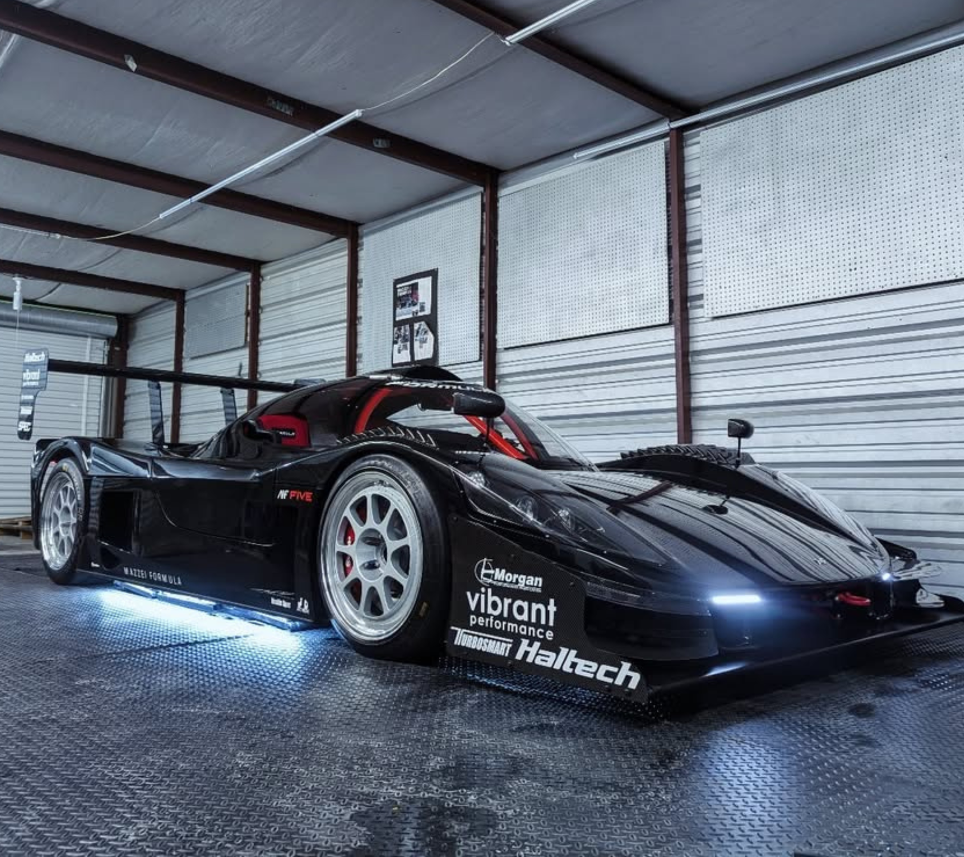 YouTuber Creates Custom Five-Rotor Supercar To Emulate F1 V10 Sound ...
