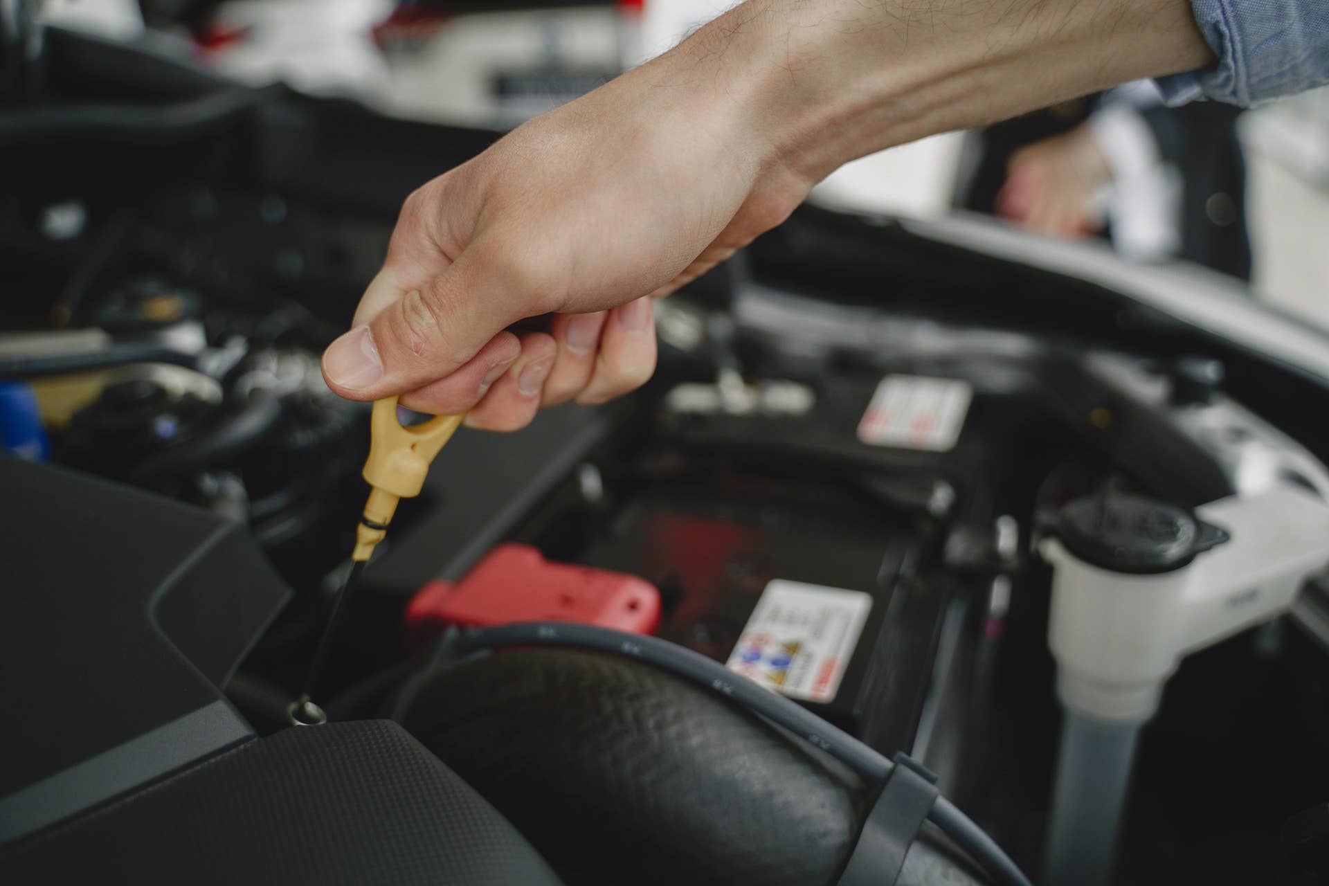 P001200 P0012 Code: Causes, Symptoms & How to Fix Camshaft Timing - AxleAddict