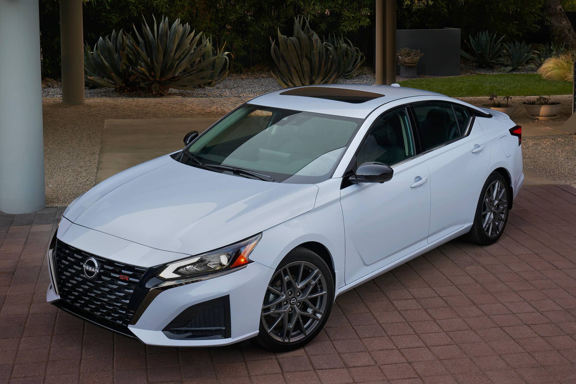 Car Repair & Maintenance Tips from Experts - AxleAddict