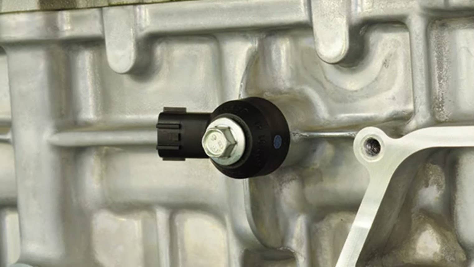 P0325 Code Meaning: Knock Sensor Circuit Failure Causes - AxleAddict