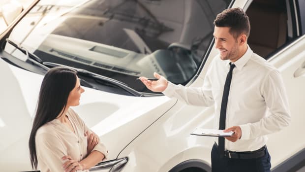 questions to ask at car dealership