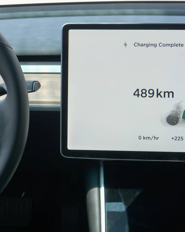 Simple Ways to Monitor Tesla Battery Condition - Featured Image