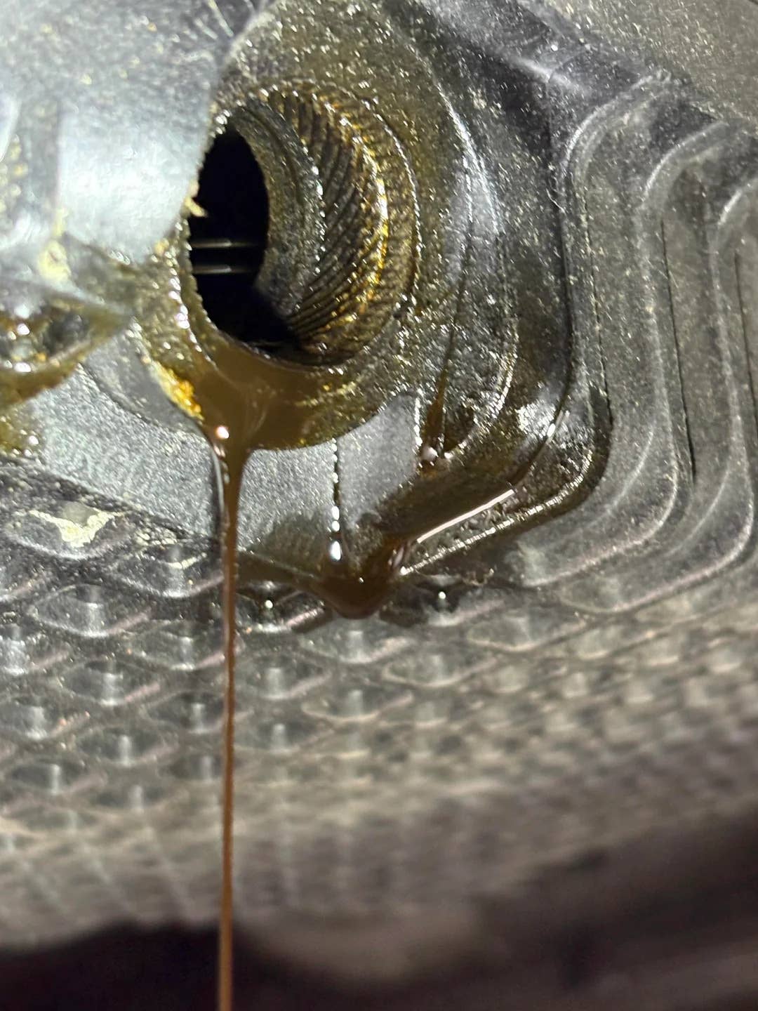 Nissan Rogue Oil Pan Fail: Reddit Calls Out Costly Design Flaw - AxleAddict