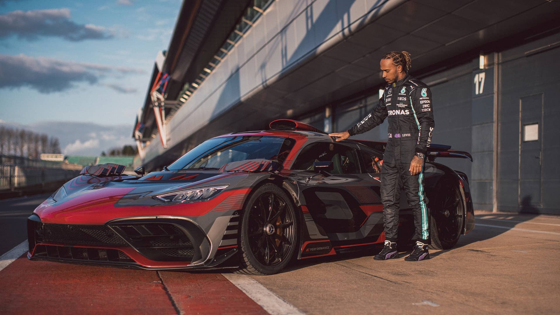 Lewis Hamilton’s Car Collection Worth $40M in Supercars - AxleAddict