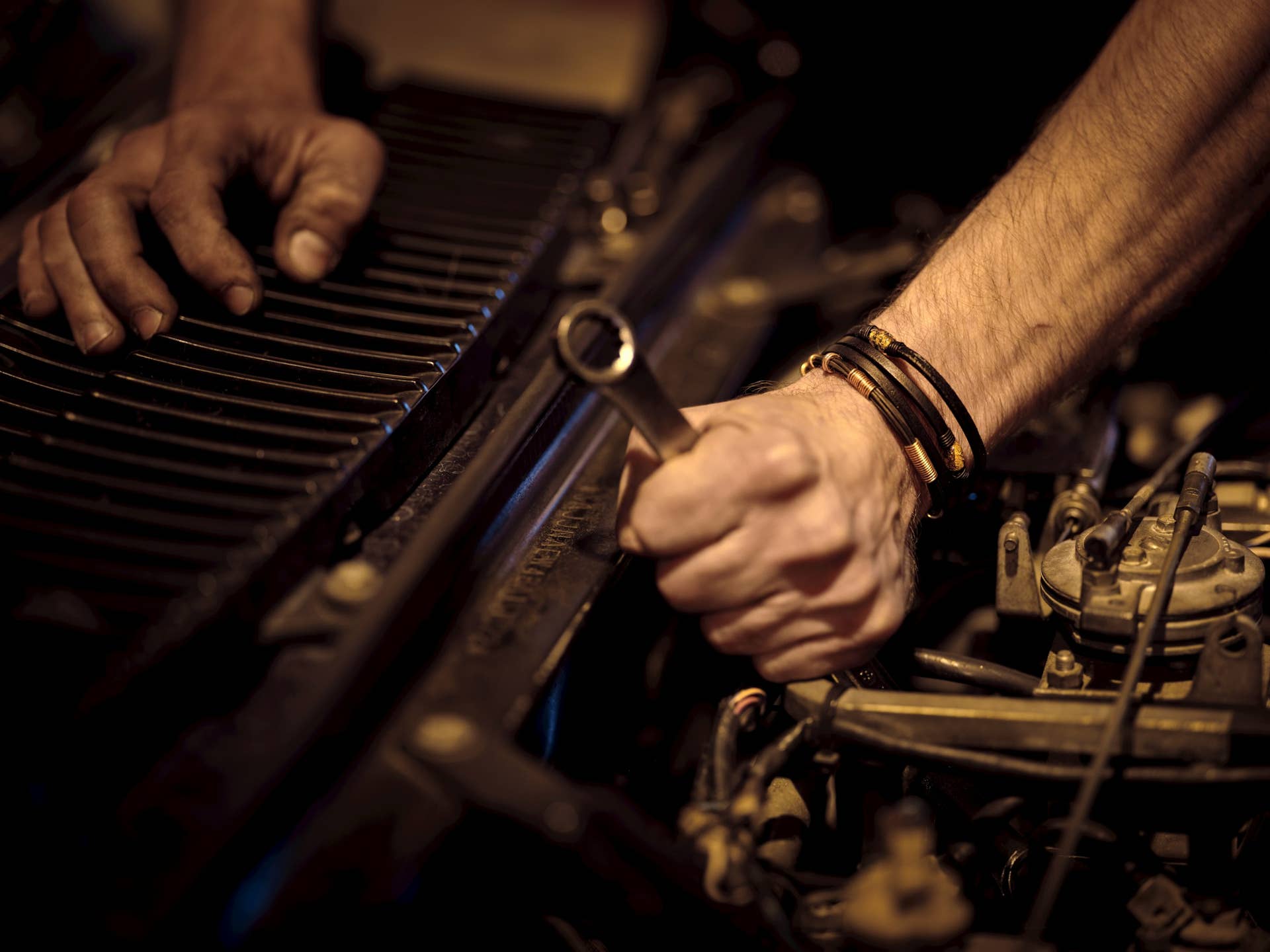 P0456 Code Explained: How to Find and Fix a Small EVAP Leak - AxleAddict