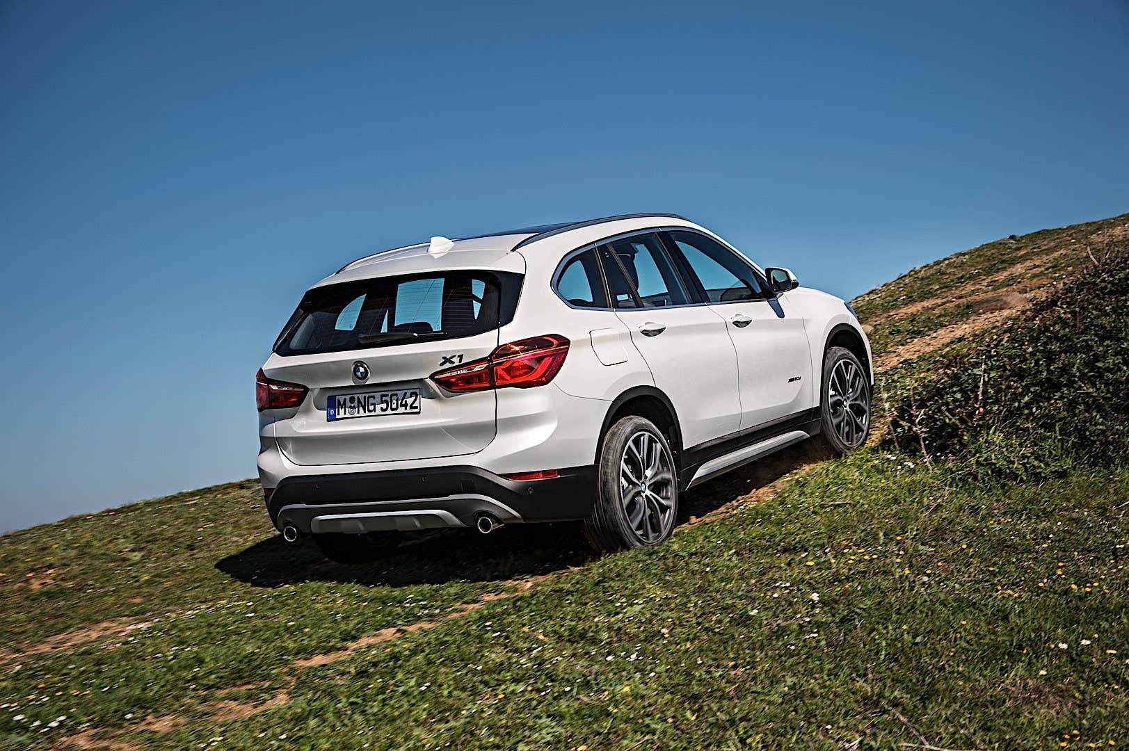 BMW X1 Maintenance Cost and Schedule (2015–2025): Real Service Prices ...