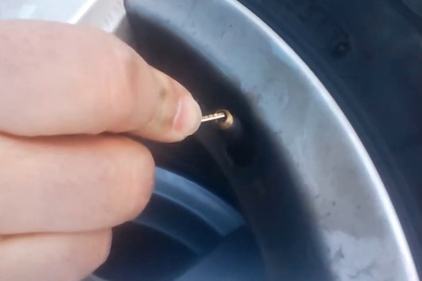 How to Replace a Tire Pressure Sensor - AutoZone