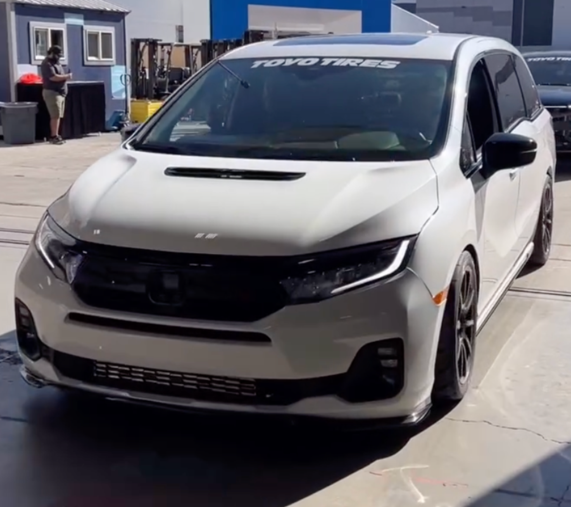 Custom Honda Odyssey Swapped with a Civic Type R Engine, Six-Speed ...